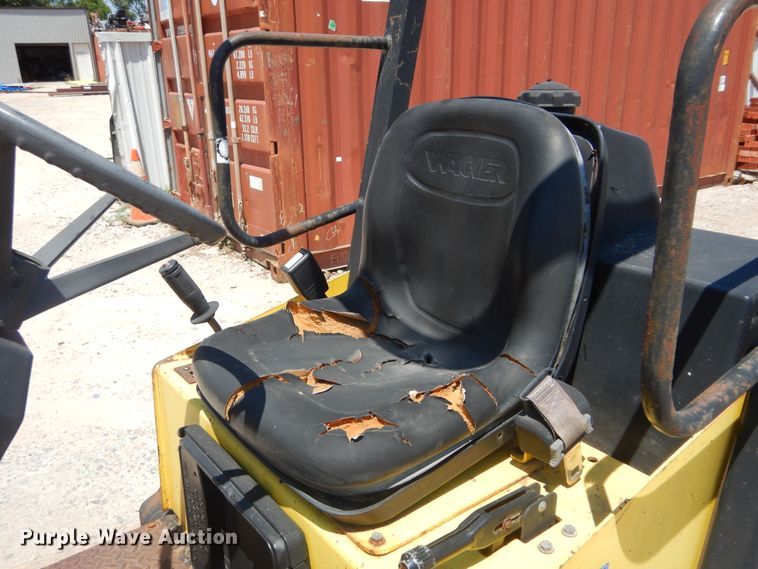 image for item HS9690 Wacker RD11A  vibratory double drum roller compactor