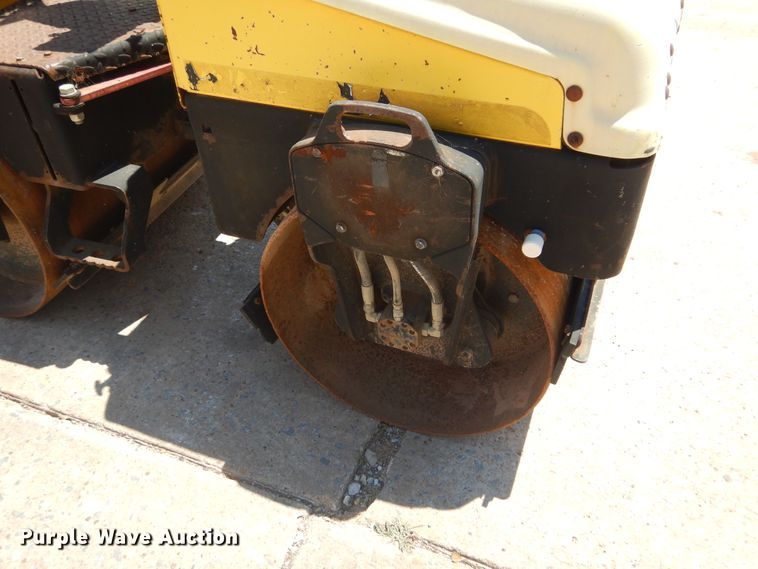 image for item HS9690 Wacker RD11A  vibratory double drum roller compactor