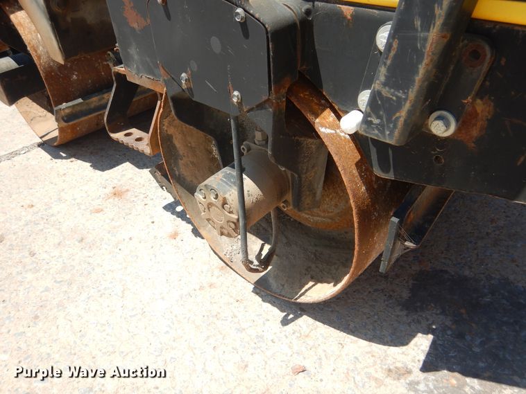 image for item HS9690 Wacker RD11A  vibratory double drum roller compactor