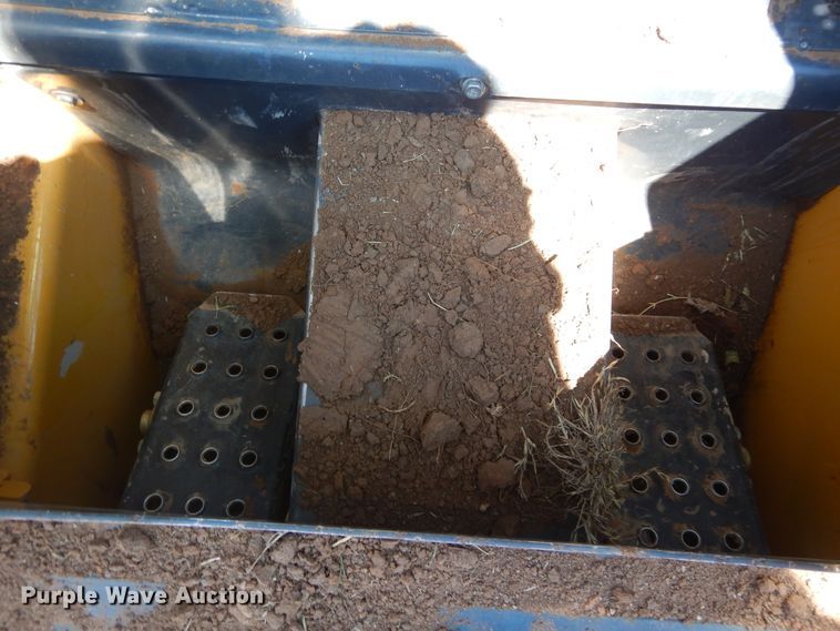 image for item HS9692 2016 John Deere 314G  skid steer loader