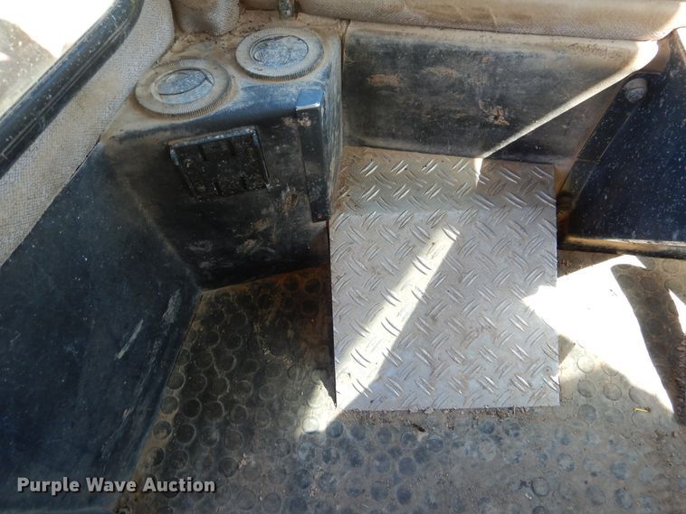 image for item HV9176 2001 Bomag BC771RB  landfill compactor