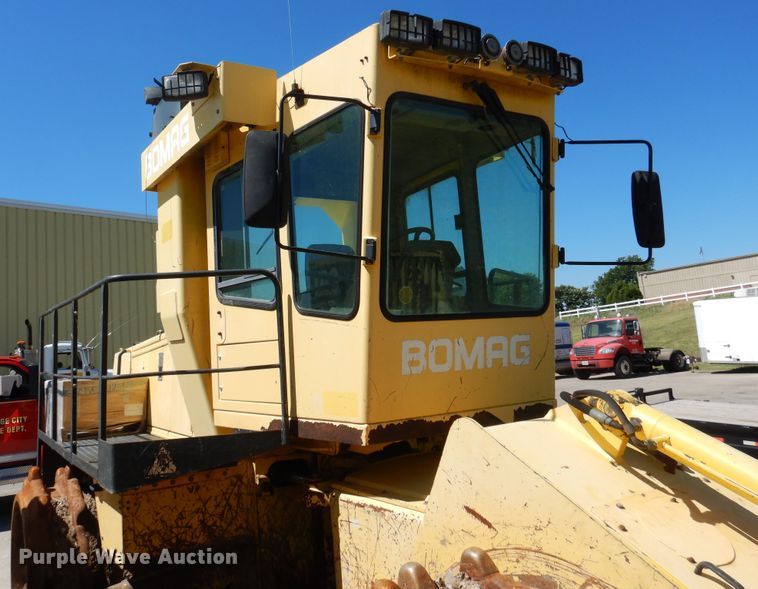 image for item HV9176 2001 Bomag BC771RB  landfill compactor