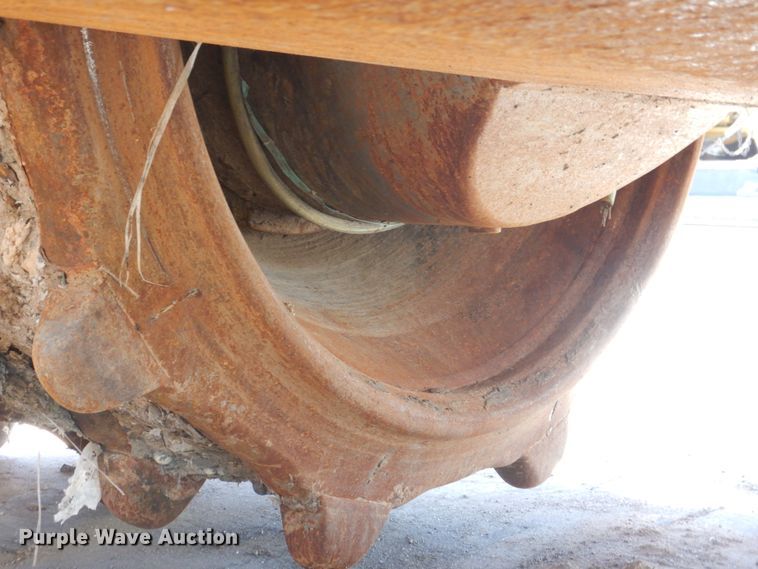 image for item HV9176 2001 Bomag BC771RB  landfill compactor