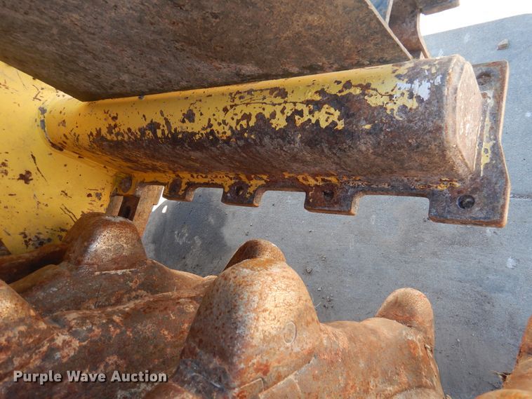 image for item HV9176 2001 Bomag BC771RB  landfill compactor