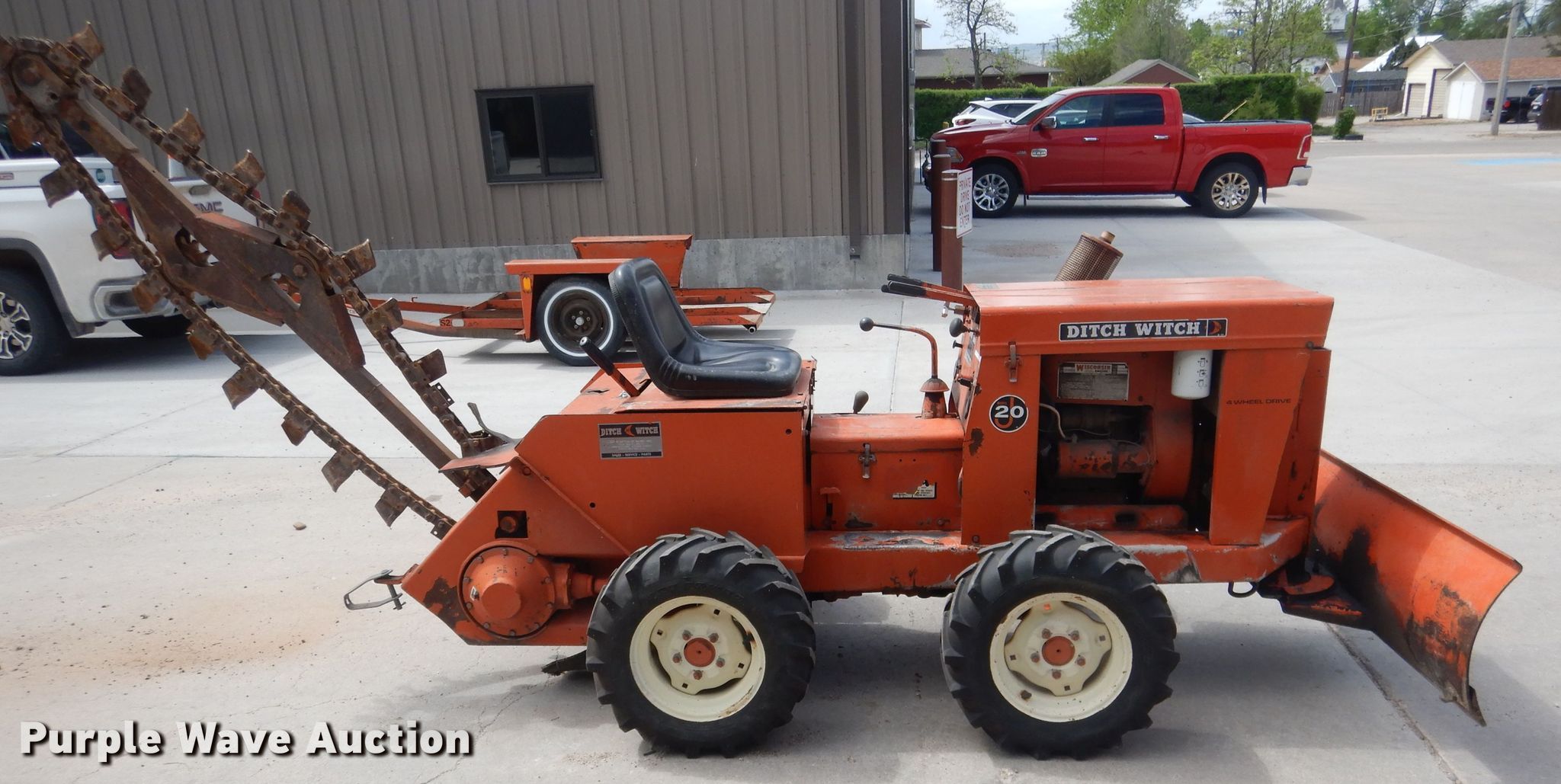 1970 Ditch Witch J20 trencher in Bayard, NE Item DG5984 sold Purple