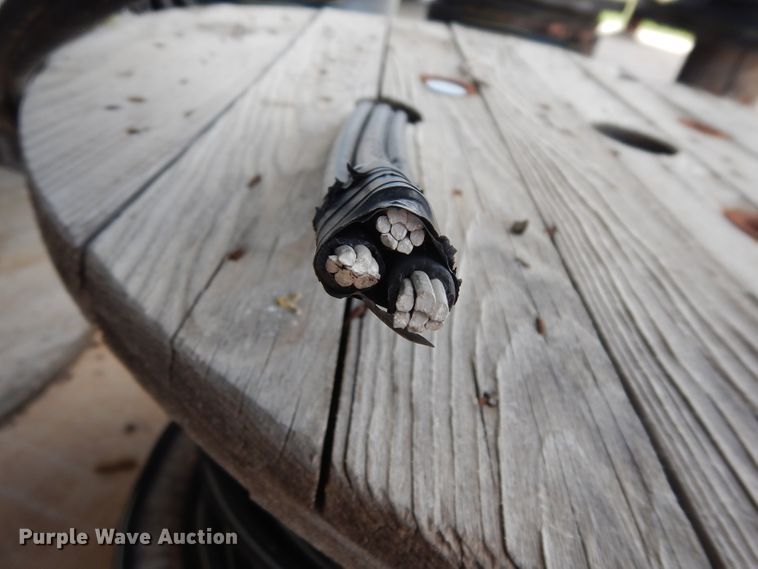 image for item HC9653 Approximately 1,100' of cable