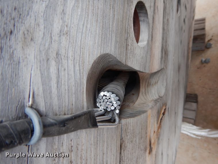 image for item HC9656 Approximately 7,267' of 477 ACSR, 26/7 HAWK cable