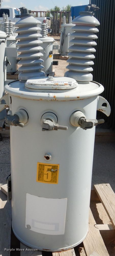 image for item HM9033 Transformer