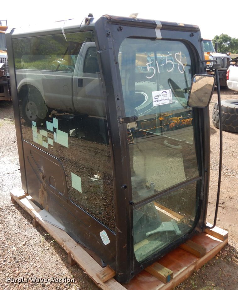 image for item DH5499 Caterpillar 300 excavator cab