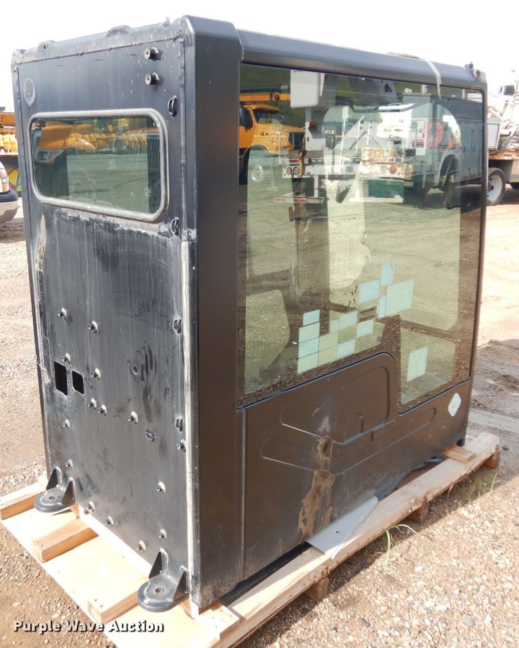 image for item DH5499 Caterpillar 300 excavator cab