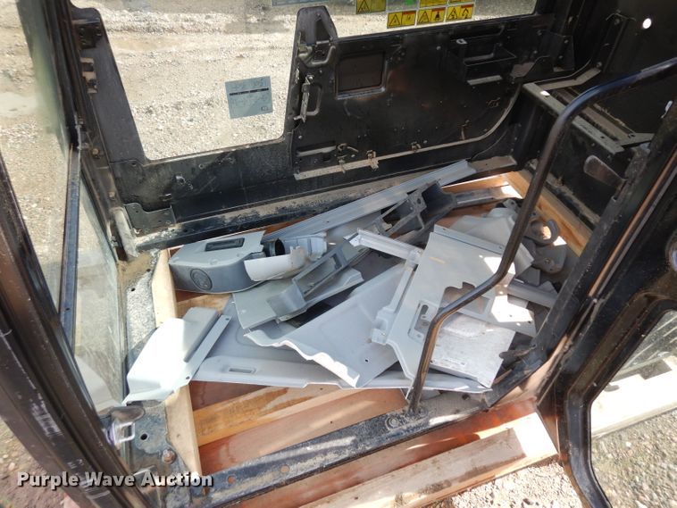 image for item DH5499 Caterpillar 300 excavator cab