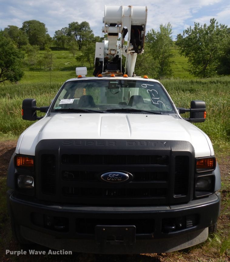 image for item DH5501 2008 Ford F550 Super Duty  bucket truck