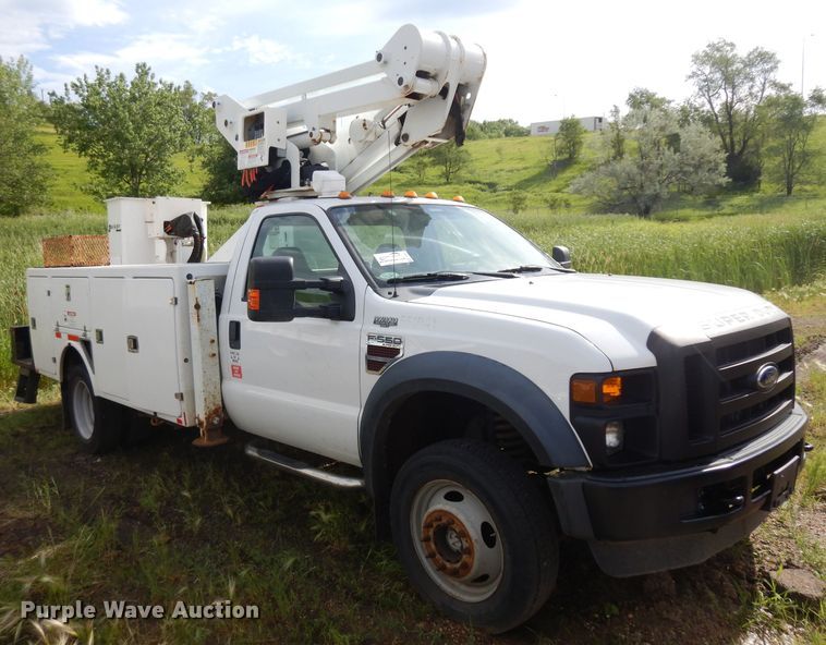 image for item DH5501 2008 Ford F550 Super Duty  bucket truck