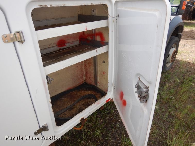 image for item DH5501 2008 Ford F550 Super Duty  bucket truck