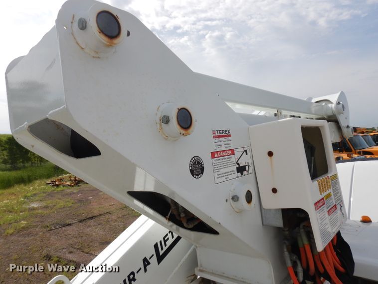 image for item DH5501 2008 Ford F550 Super Duty  bucket truck