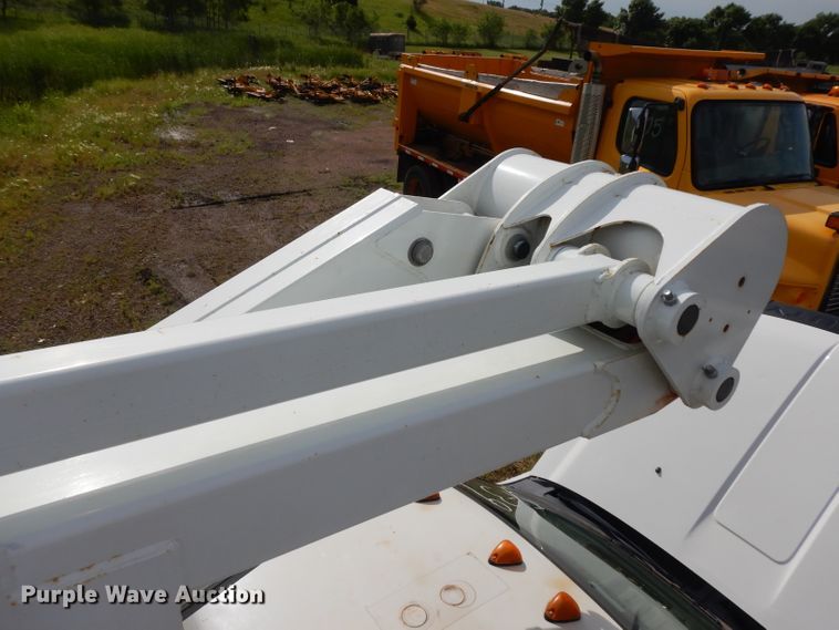 image for item DH5501 2008 Ford F550 Super Duty  bucket truck