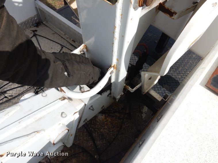 image for item DH5501 2008 Ford F550 Super Duty  bucket truck