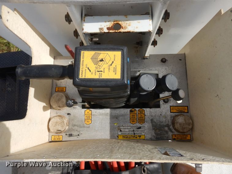 image for item DH5501 2008 Ford F550 Super Duty  bucket truck