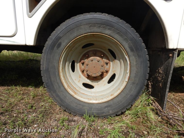 image for item DH5501 2008 Ford F550 Super Duty  bucket truck