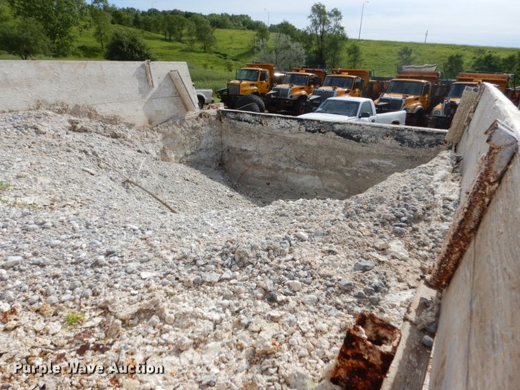 image for item DH5502 1987 Chevrolet C70  dump truck