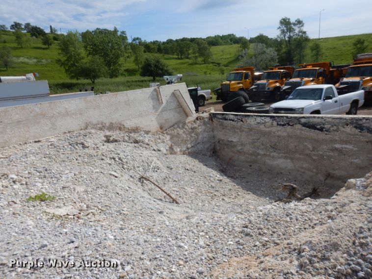 image for item DH5502 1987 Chevrolet C70  dump truck