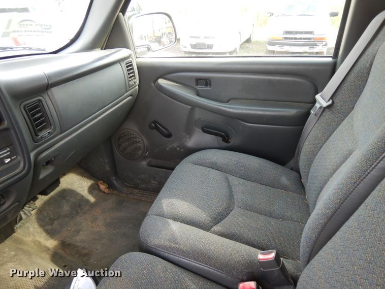 image for item DH5503 2003 Chevrolet Silverado 1500  pickup truck