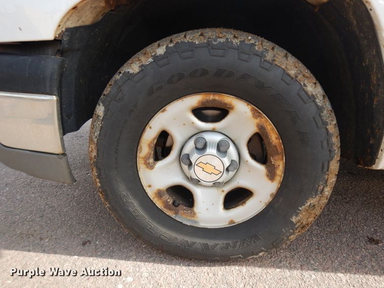 image for item DH5503 2003 Chevrolet Silverado 1500  pickup truck