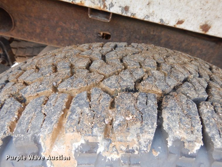 image for item DH5503 2003 Chevrolet Silverado 1500  pickup truck