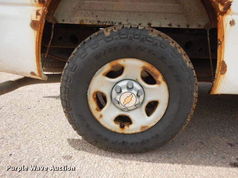 image for item DH5503 2003 Chevrolet Silverado 1500  pickup truck