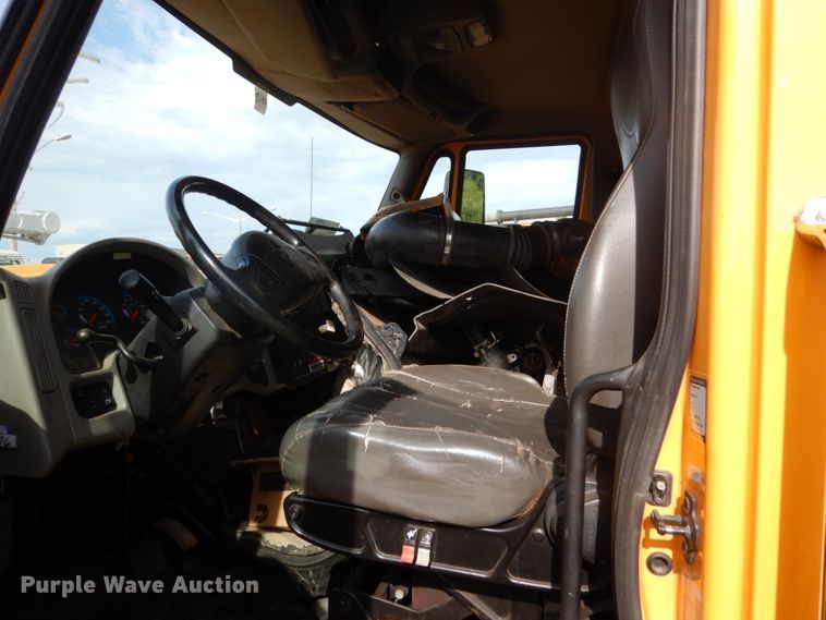 image for item DH5504 2008 International WorkStar 7400  dump truck