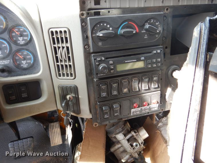 image for item DH5504 2008 International WorkStar 7400  dump truck