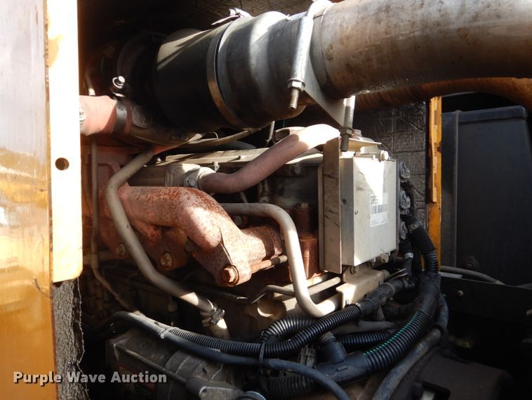 image for item DH5507 2007 Sterling L-Line  vacuum truck