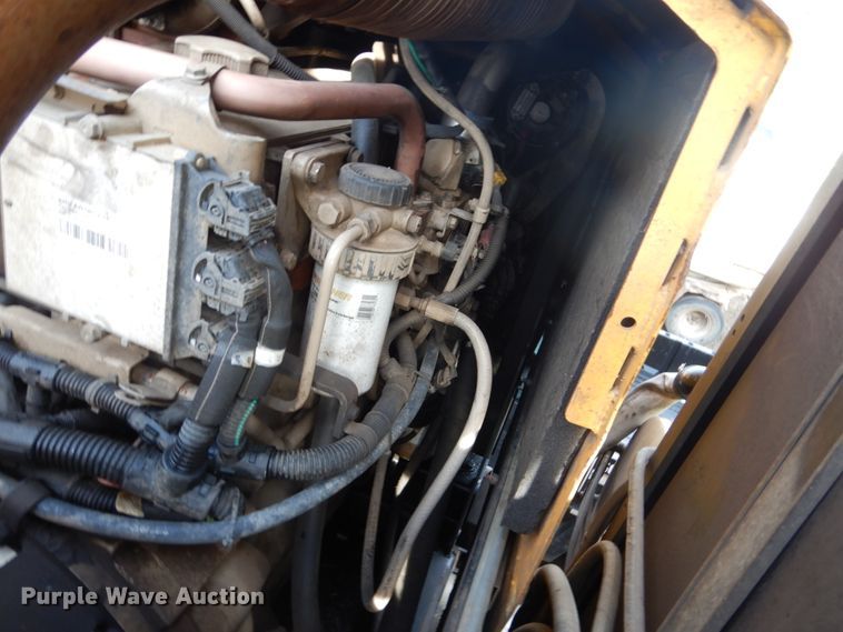 image for item DH5507 2007 Sterling L-Line  vacuum truck