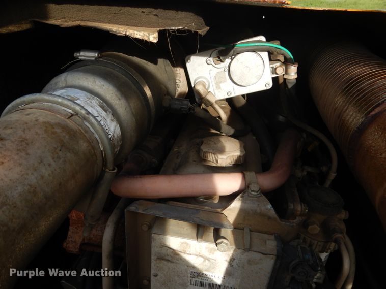 image for item DH5507 2007 Sterling L-Line  vacuum truck