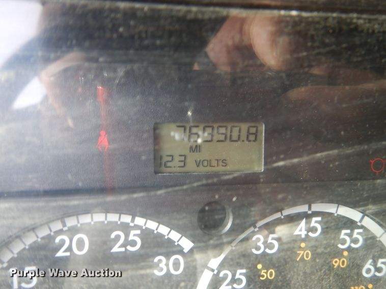 image for item DH5507 2007 Sterling L-Line  vacuum truck