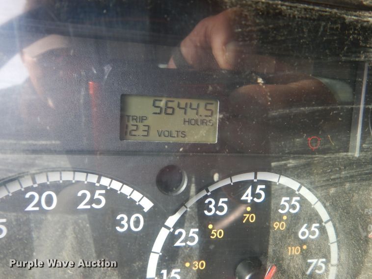 image for item DH5507 2007 Sterling L-Line  vacuum truck