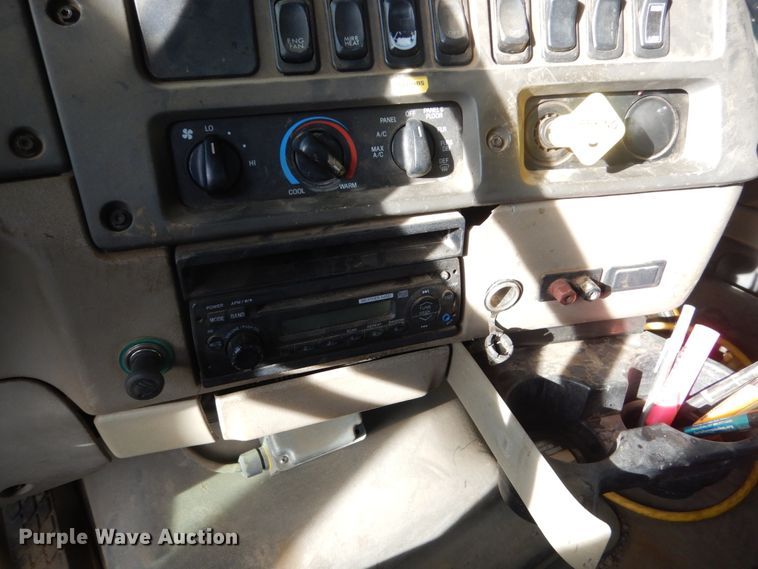 image for item DH5507 2007 Sterling L-Line  vacuum truck