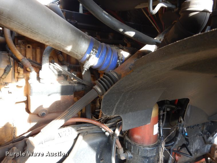 image for item DH5507 2007 Sterling L-Line  vacuum truck