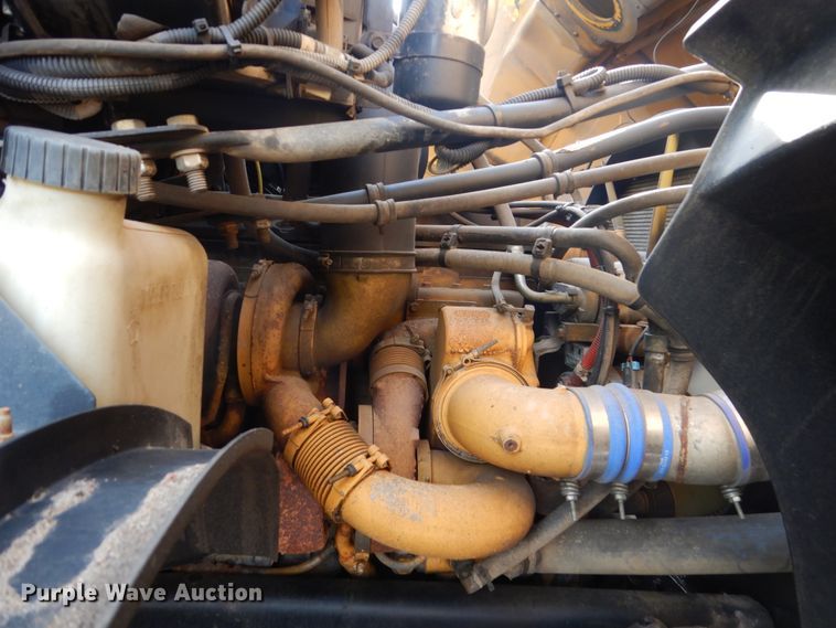 image for item DH5507 2007 Sterling L-Line  vacuum truck