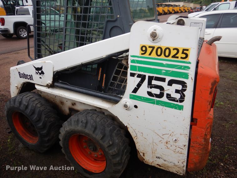image for item DH5513 Bobcat 753  skid steer loader