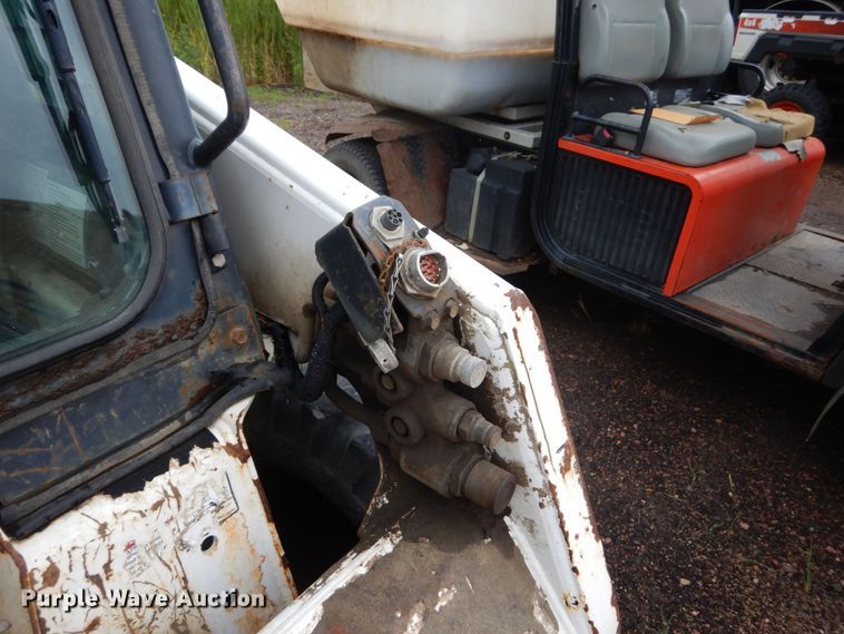 image for item DH5513 Bobcat 753  skid steer loader