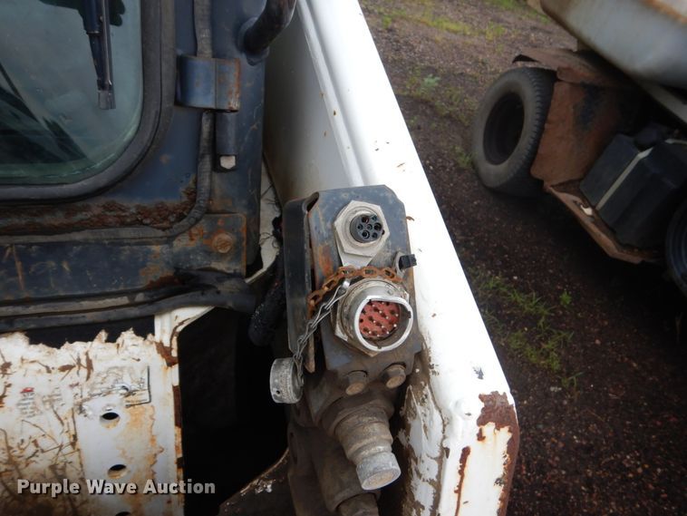 image for item DH5513 Bobcat 753  skid steer loader