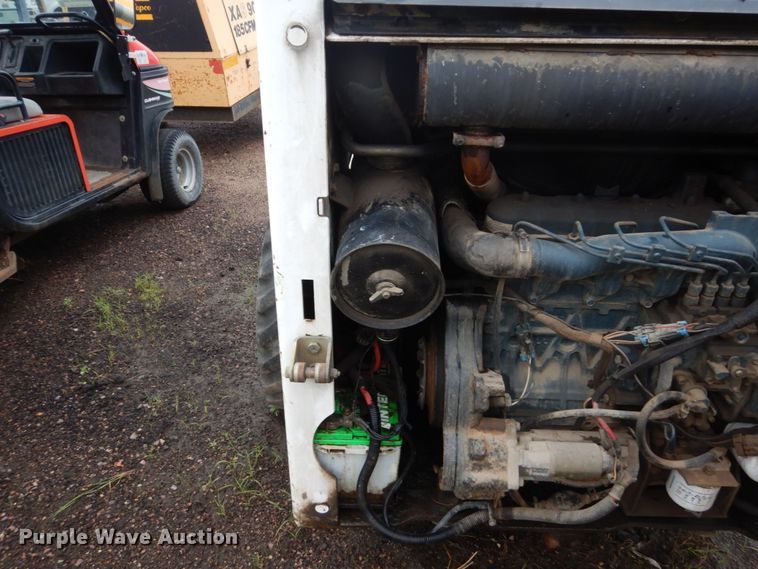 image for item DH5513 Bobcat 753  skid steer loader