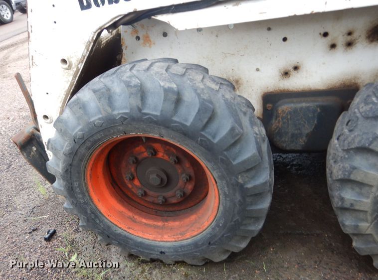image for item DH5513 Bobcat 753  skid steer loader