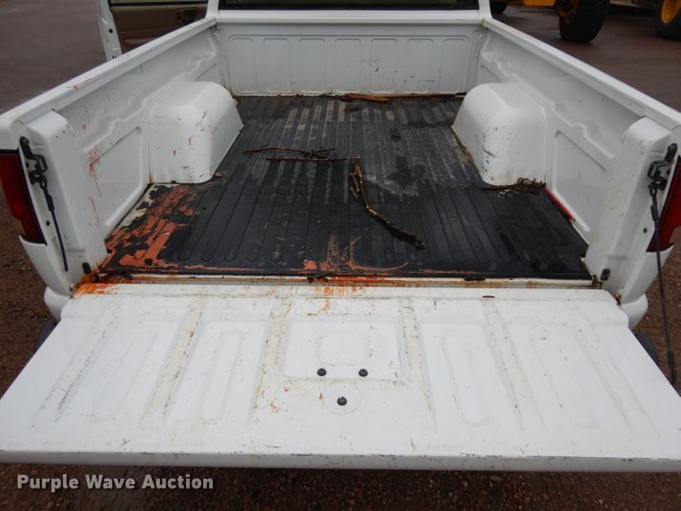 image for item DH5514 2001 Chevrolet S10  pickup truck