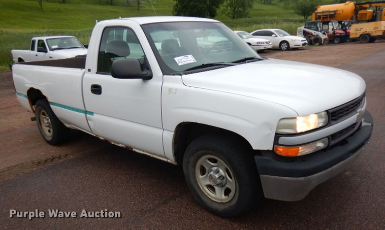 image for item DH5521 2002 Chevrolet Silverado 1500  pickup truck