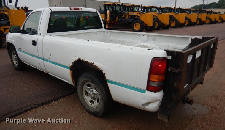 image for item DH5521 2002 Chevrolet Silverado 1500  pickup truck