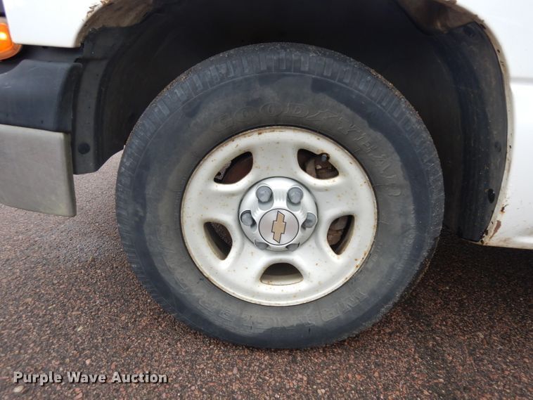 image for item DH5521 2002 Chevrolet Silverado 1500  pickup truck