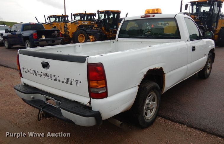 image for item DH5522 2000 Chevrolet Silverado 1500  pickup truck