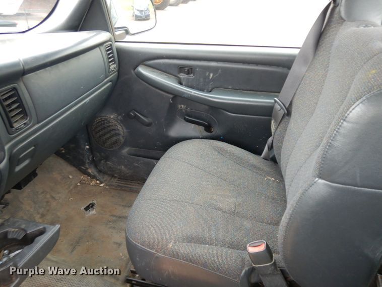 image for item DH5522 2000 Chevrolet Silverado 1500  pickup truck